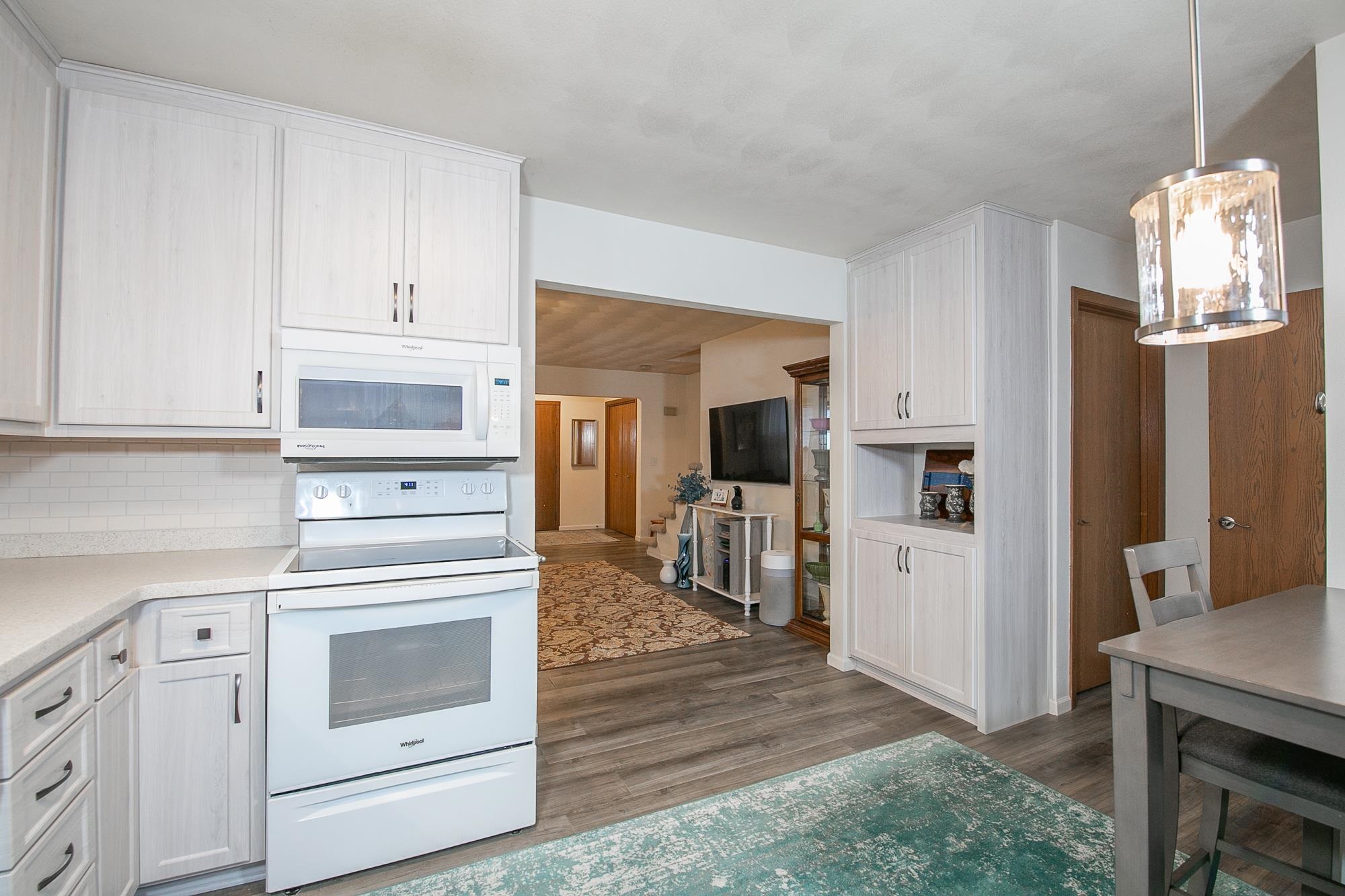 720 South Westhaven Place, Unit F Appleton, WI 54914 - Photo 11 of 21