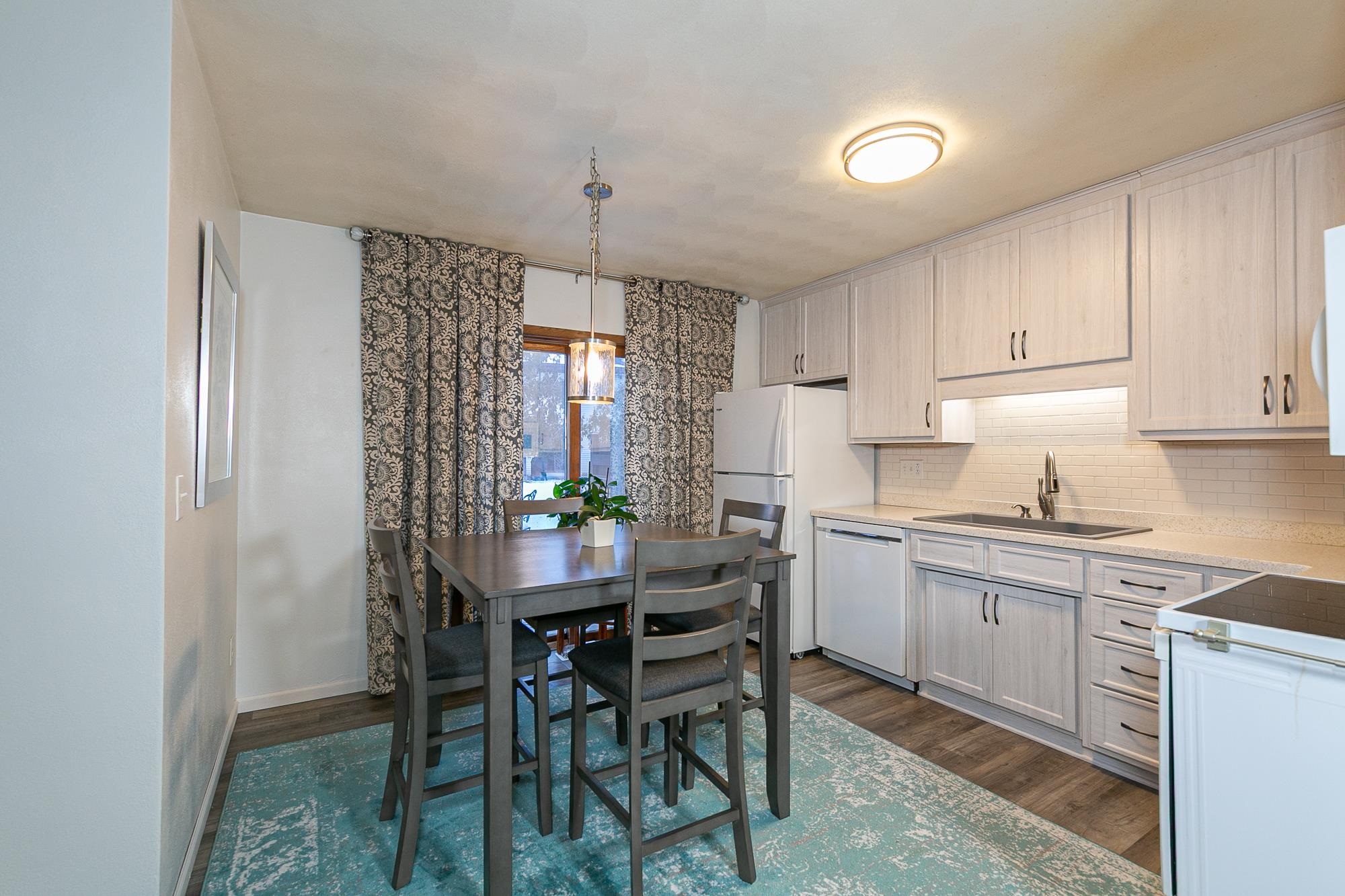 720 South Westhaven Place, Unit F Appleton, WI 54914 - Photo 8 of 21