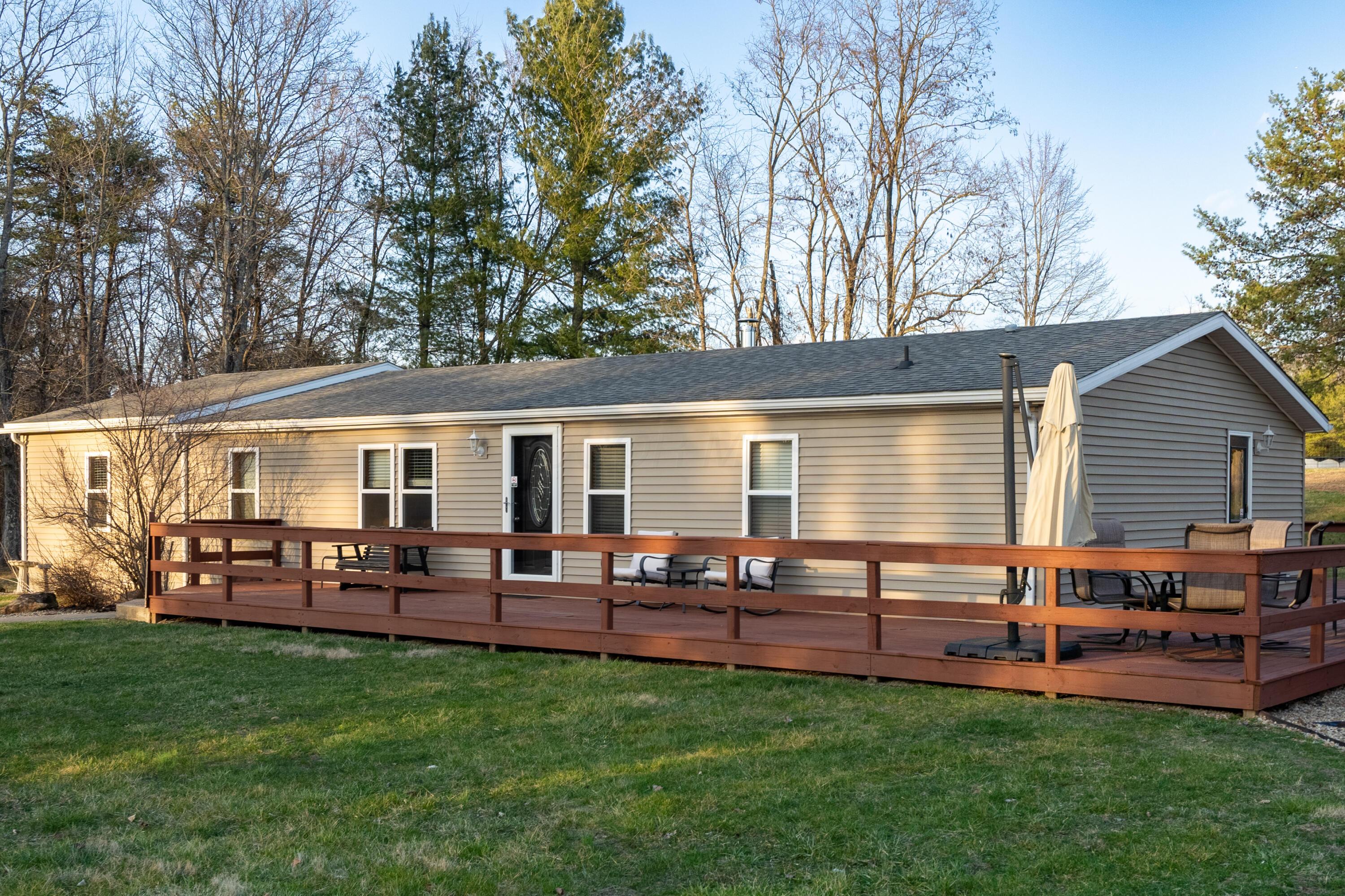 18596 Harble Griffith Road Logan, OH 43138 - Photo 23 of 28 18596 Harble Griffith Rd Exterior 009