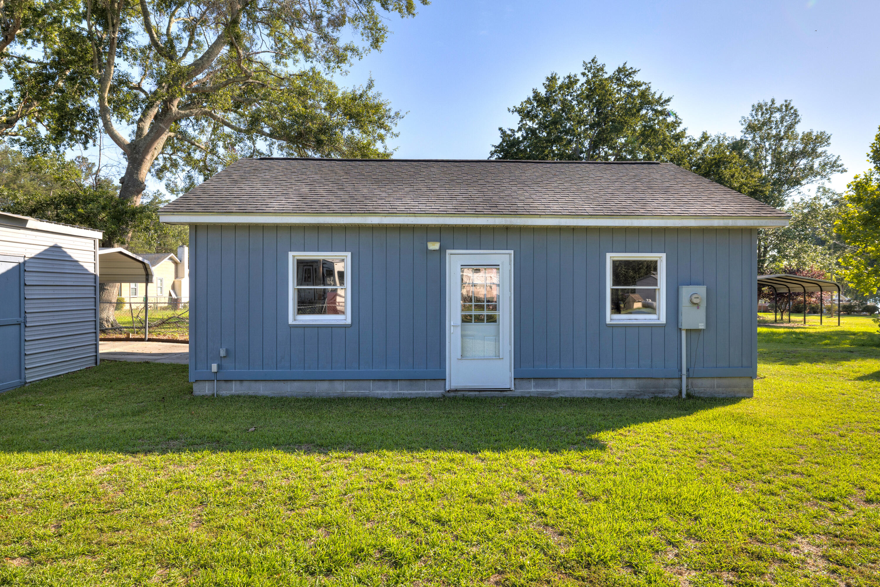 1294 Pond View Road Manning, SC 29102 - Photo 9 of 59