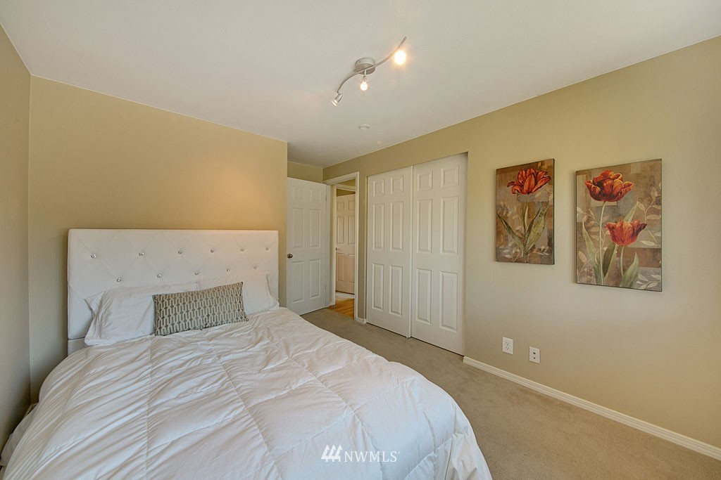 22023 5th Avenue West Bothell, WA 98021 - Photo 11 of 20