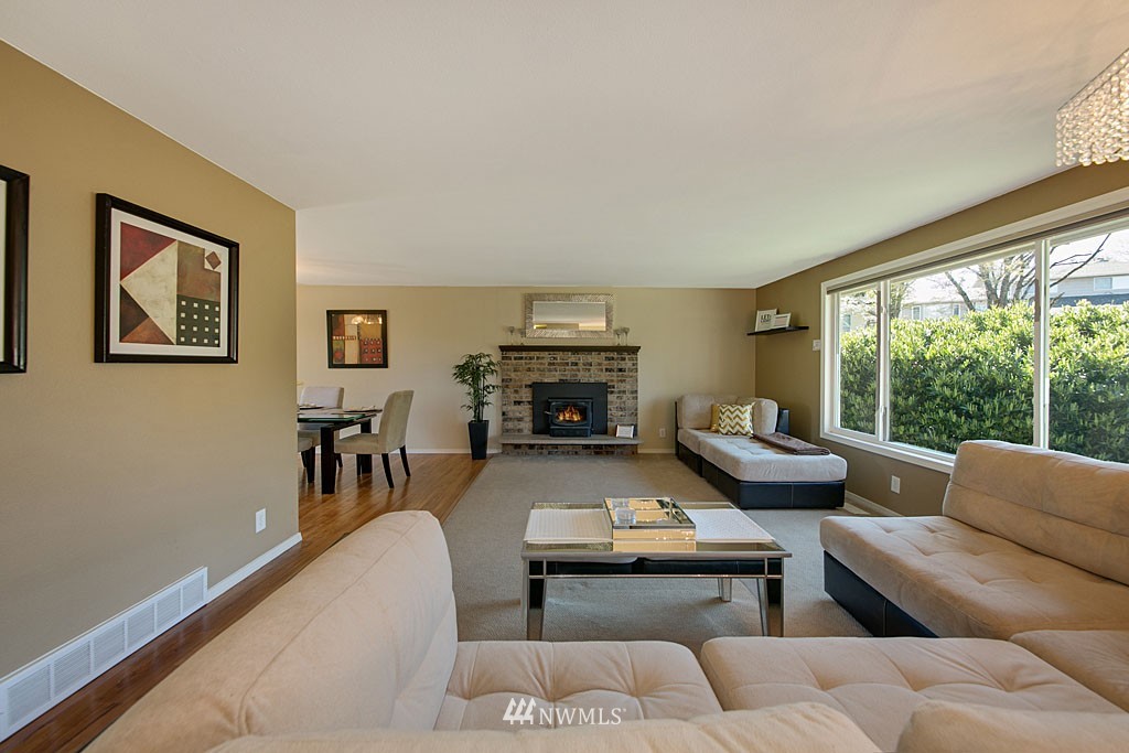 22023 5th Avenue West Bothell, WA 98021 - Photo 4 of 20