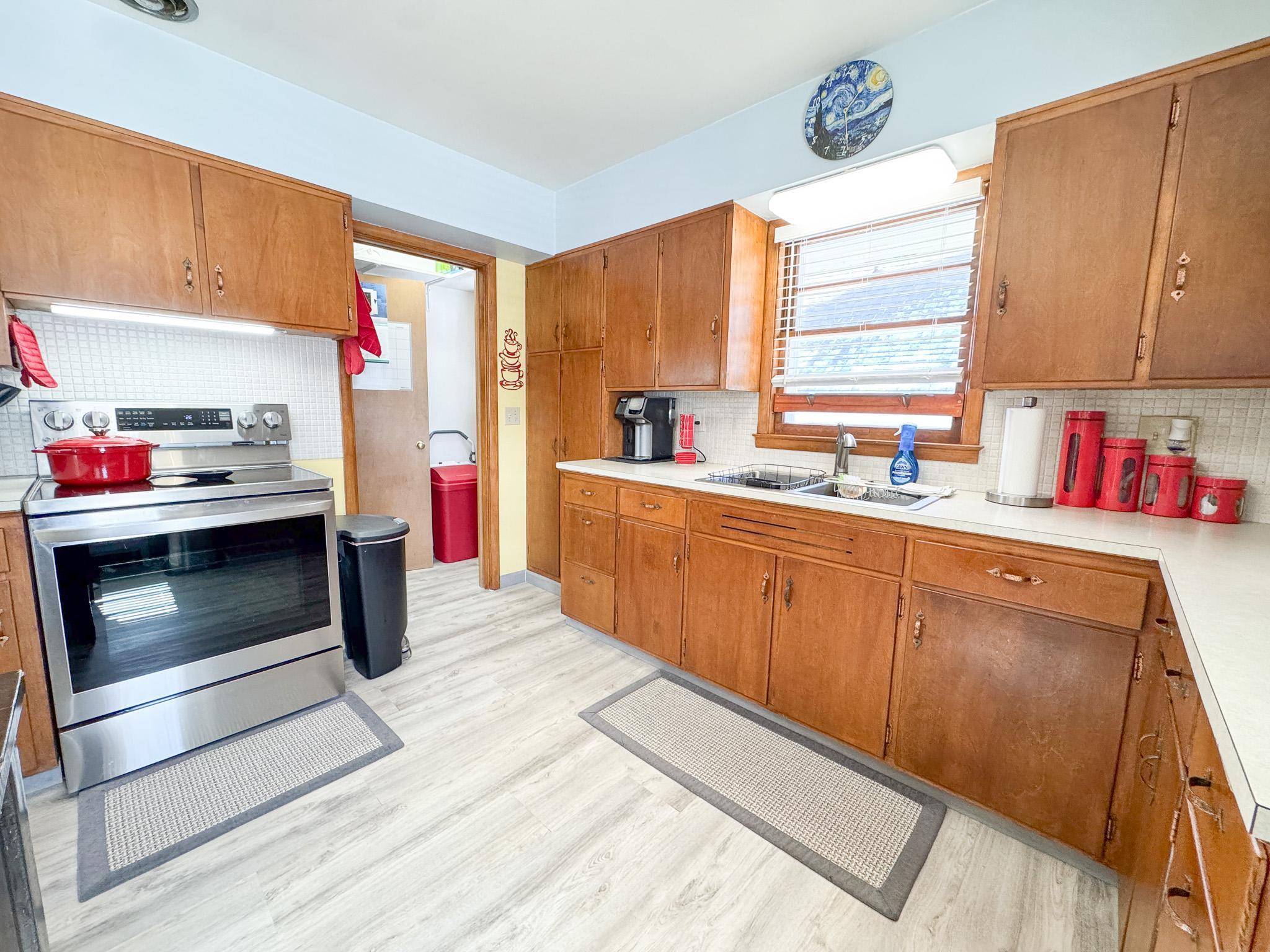 512 Spruce Street Fergus Falls, MN 56537 - Photo 5 of 35