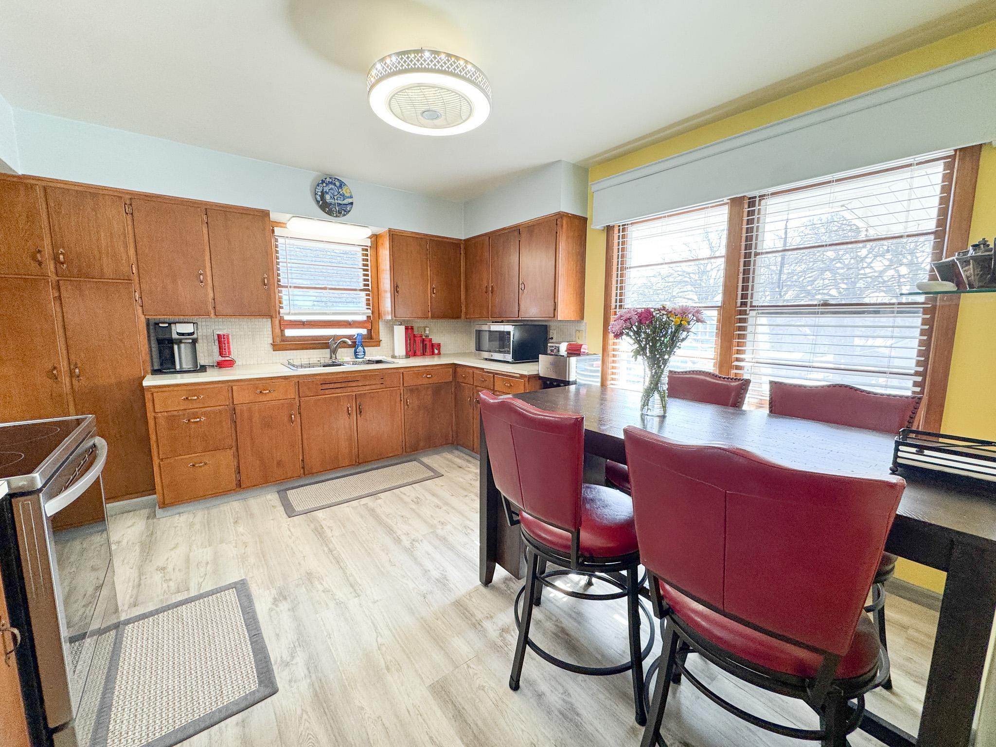 512 Spruce Street Fergus Falls, MN 56537 - Photo 7 of 35