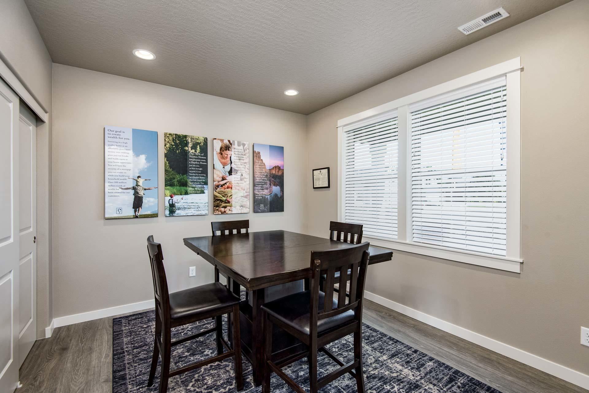 650 McKinney Ranch Road Sisters, OR 97759 - Photo 6 of 24 Stoneridge - Dining Room