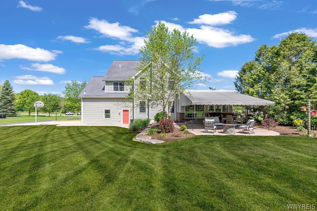 8965 Hickory Meadows Road Boston, NY 14025 - Photo 3 of 49 Back