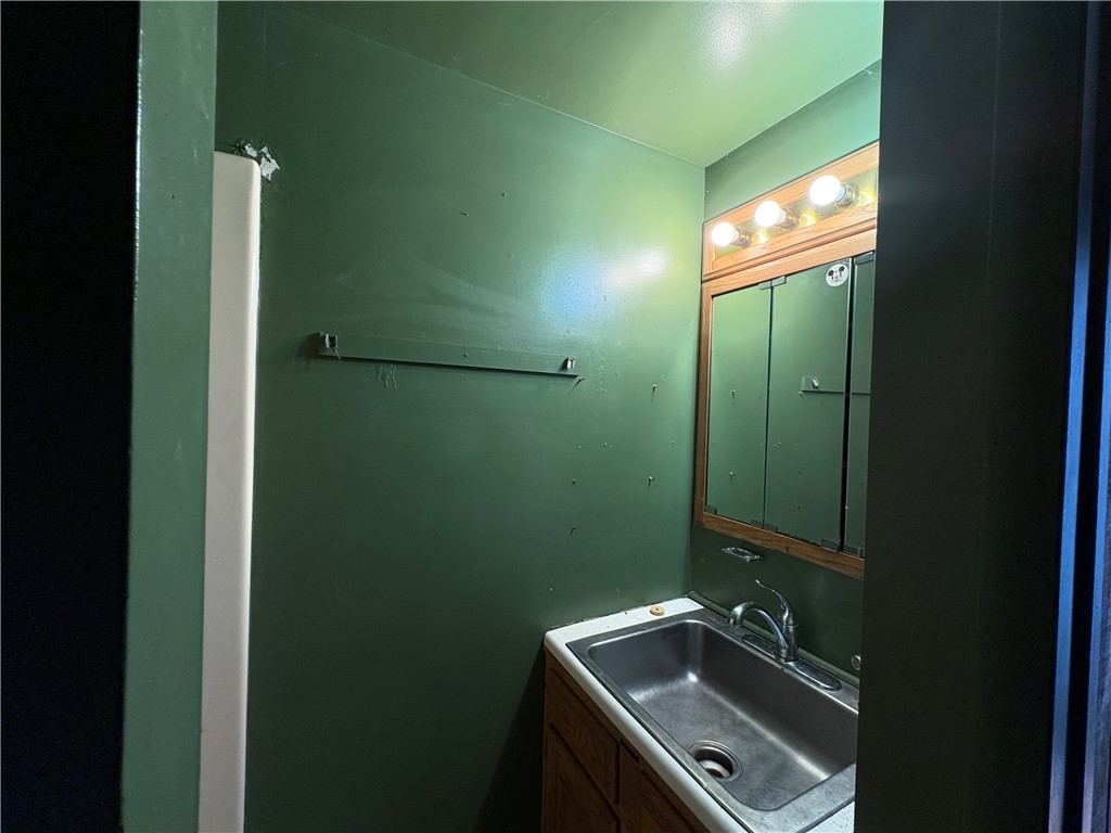 41 South Walnut Street Waterloo, NY 13165 - Photo 8 of 28
