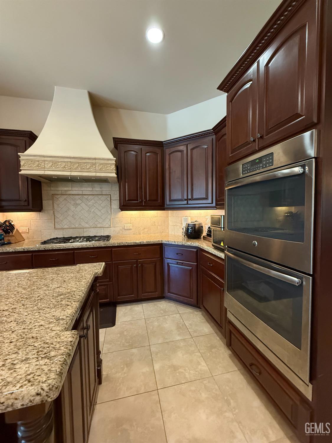 Undisclosed Address Bakersfield, CA 93311 - Photo 17 of 37