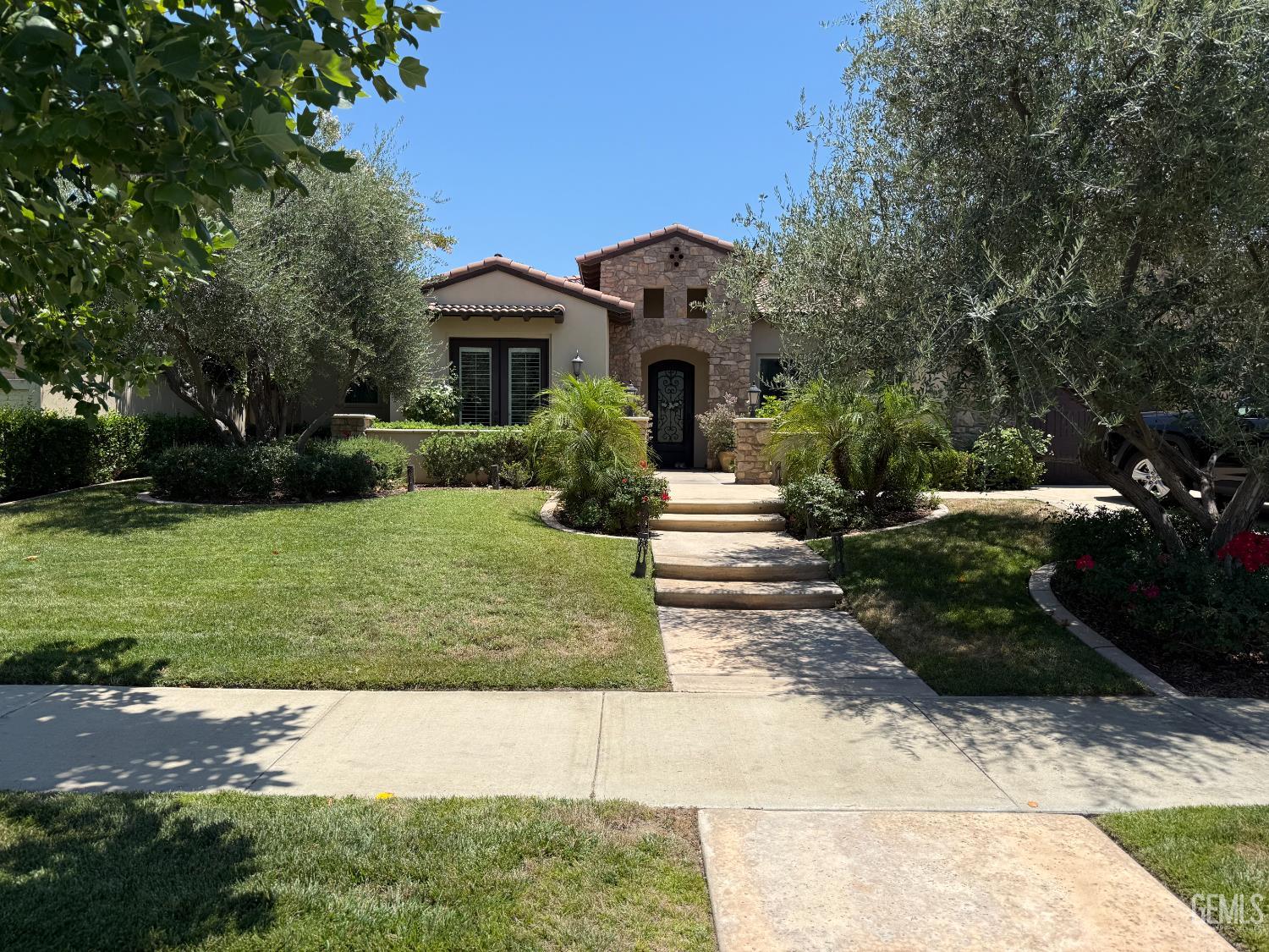 Undisclosed Address Bakersfield, CA 93311 - Photo 2 of 37