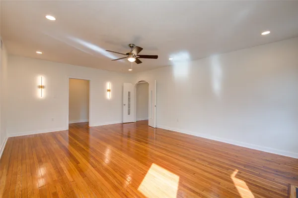 $2,399 | 2208 Blodgett Street, Unit 1, Houston, TX 77004