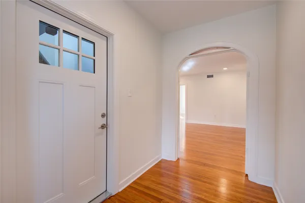 $2,399 | 2208 Blodgett Street, Unit 1, Houston, TX 77004