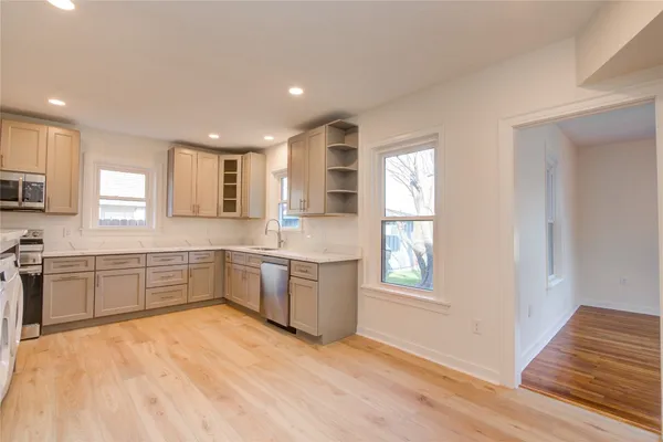 $2,299 | 2208 Blodgett Street, Unit 1, Houston, TX 77004