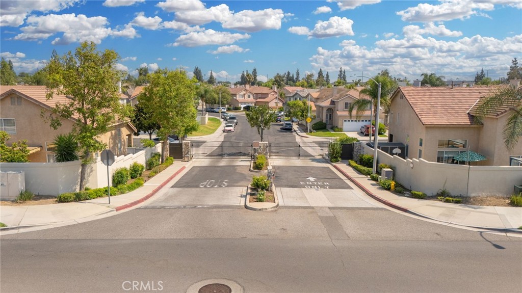 823 Pathfinder Way Corona, CA 92878 - Photo 54 of 59 a view of a street with houses