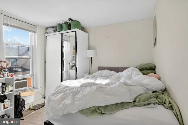 $6,660 | 4058 Irving Street, Philadelphia, PA 19104