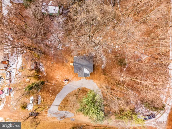 $334,900 | 139 Nez Perce Way, Chester Gap, VA 22623