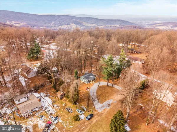 $334,900 | 139 Nez Perce Way, Chester Gap, VA 22623