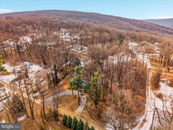 $334,900 | 139 Nez Perce Way, Chester Gap, VA 22623