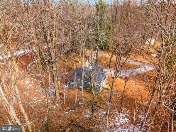$334,900 | 139 Nez Perce Way, Chester Gap, VA 22623