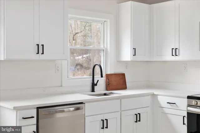 $350,000 | 139 Nez Perce Way, Chester Gap, VA 22623