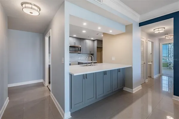 $3,400 | 345 Bayshore Boulevard, Unit 1402, Tampa, FL 33606