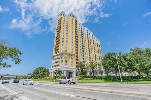 $3,400 | 345 Bayshore Boulevard, Unit 1402, Tampa, FL 33606