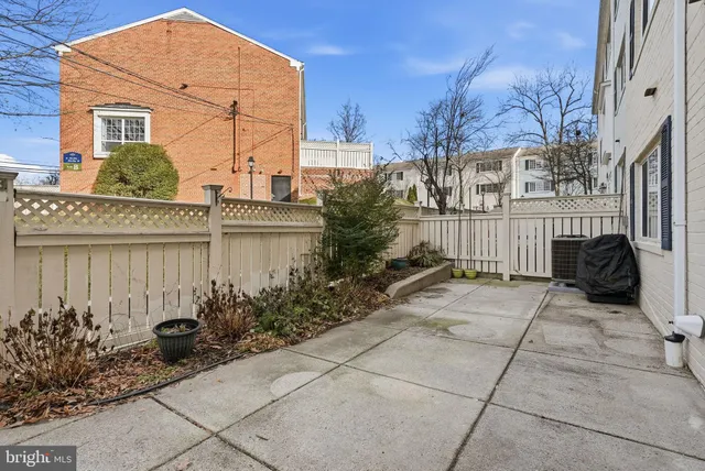 $2,200 | 1603 North Van Dorn Street, Alexandria, VA 22304