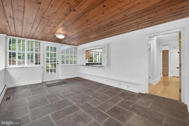 $1,100,000 | 45545 Lakeside Drive, Sterling, VA 20165