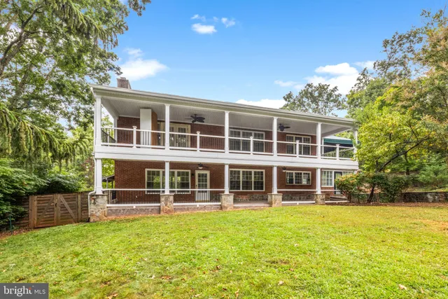 $1,100,000 | 45545 Lakeside Drive, Sterling, VA 20165