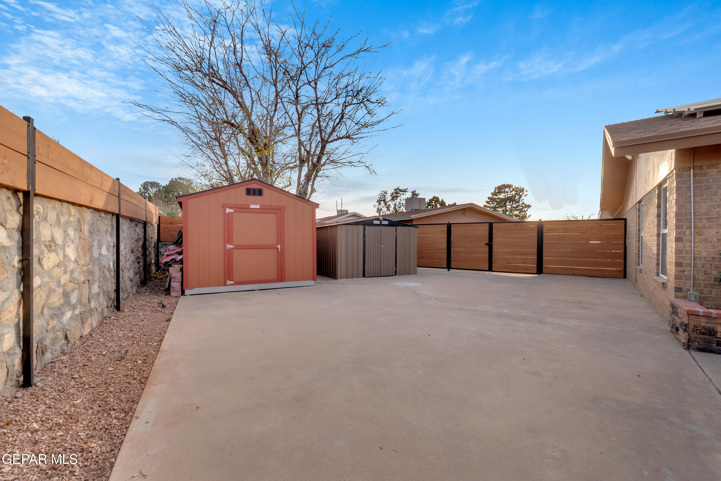3444 Itasca Street El Paso, TX 79936 - Photo 56 of 88 a view of a outdoor space in front of a house