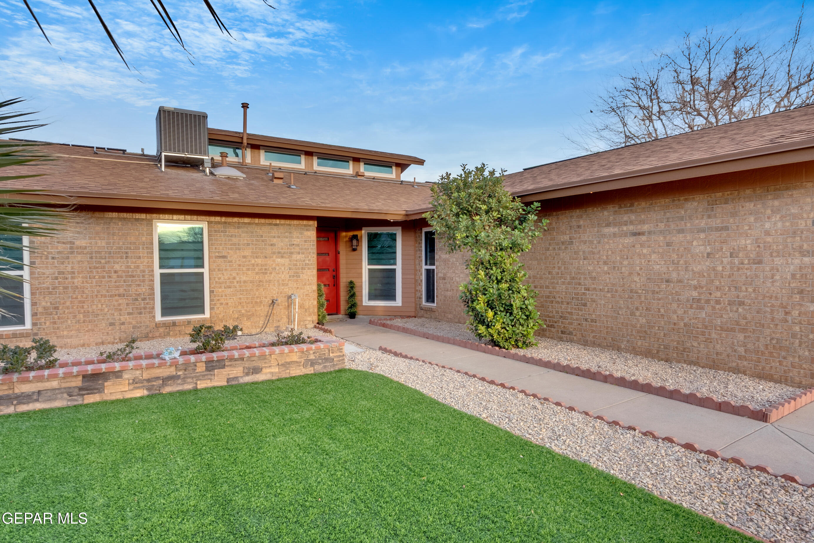 3444 Itasca Street El Paso, TX 79936 - Photo 7 of 88 a backyard of a house with table and chairs