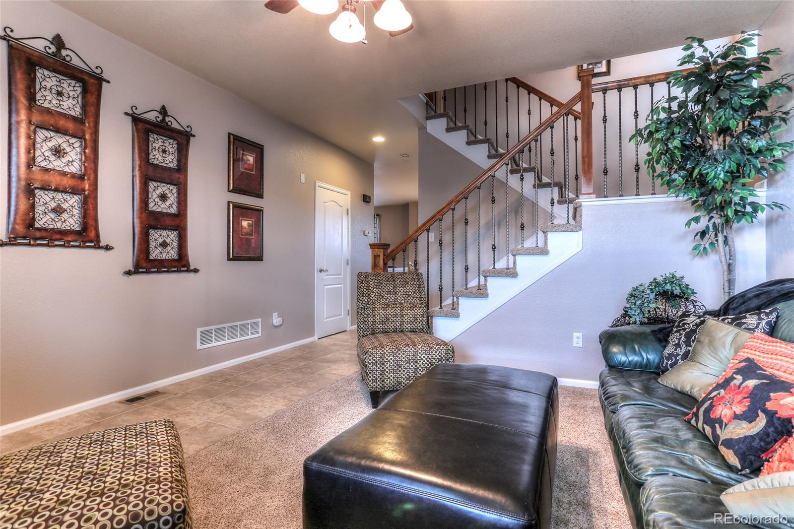 10983 Timber Ridge Lane Highlands Ranch, CO 80130 - Photo 5 of 27 Gallery Image 5
