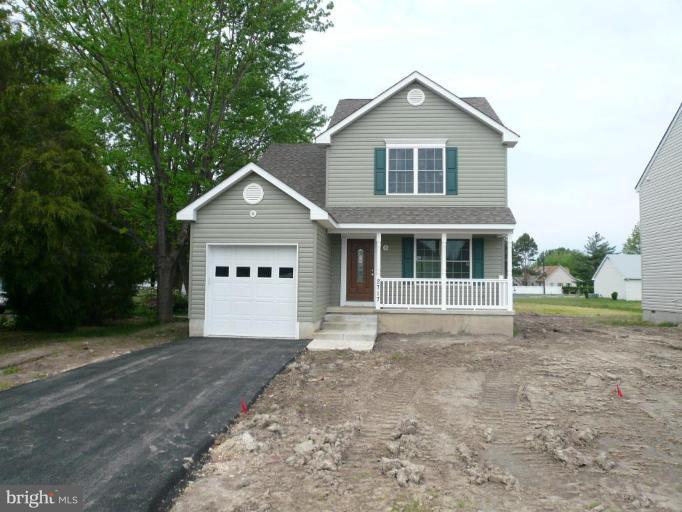 2717 Cox Neck Road Chester, MD 21619 - Photo 1 of 18 Paved Driveway