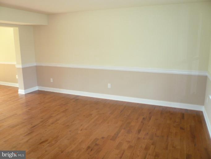 2717 Cox Neck Road Chester, MD 21619 - Photo 17 of 18 Chair rail