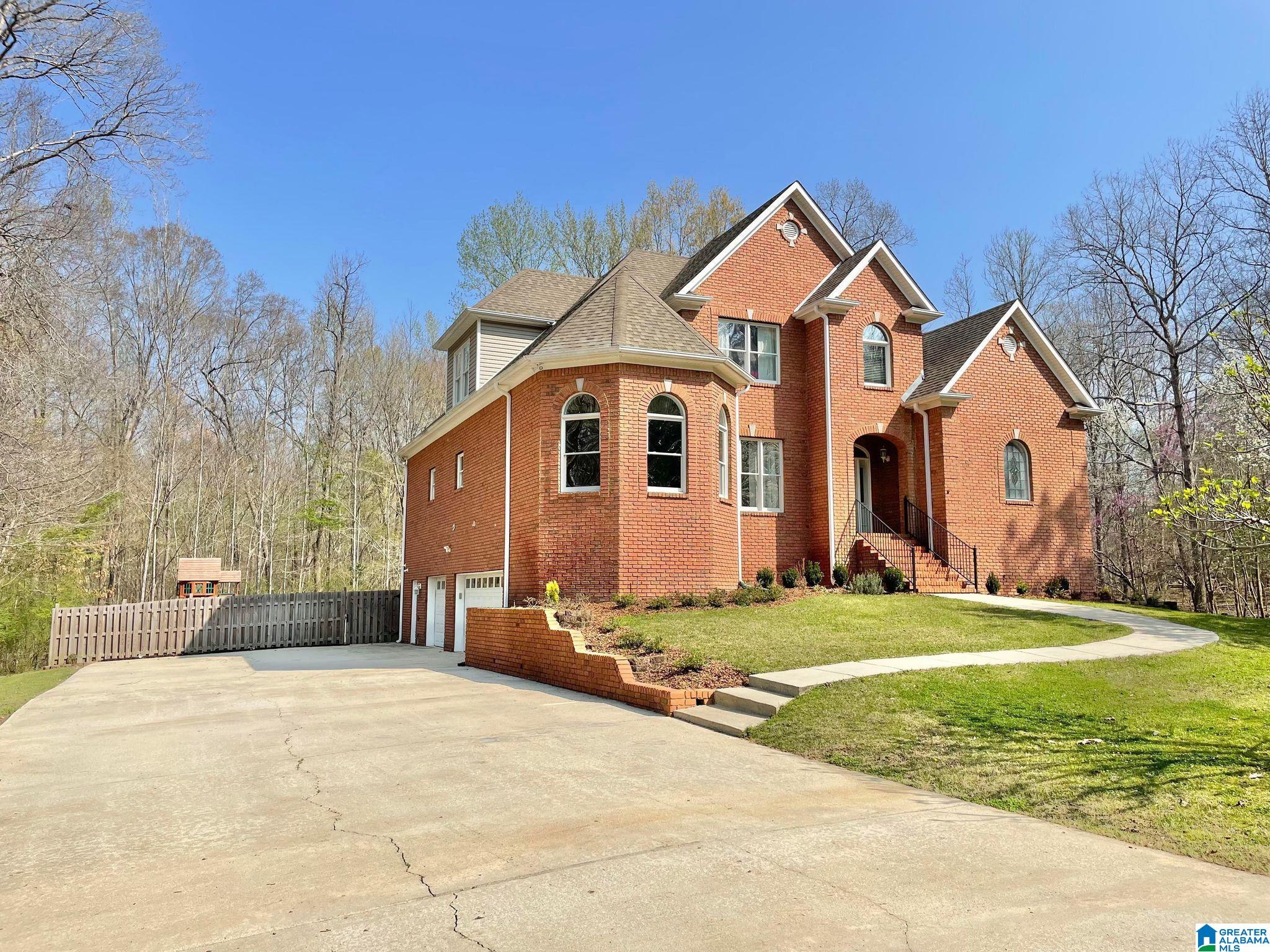114 Hunset Mill Lane Pelham, AL 35124 - Photo 4 of 54
