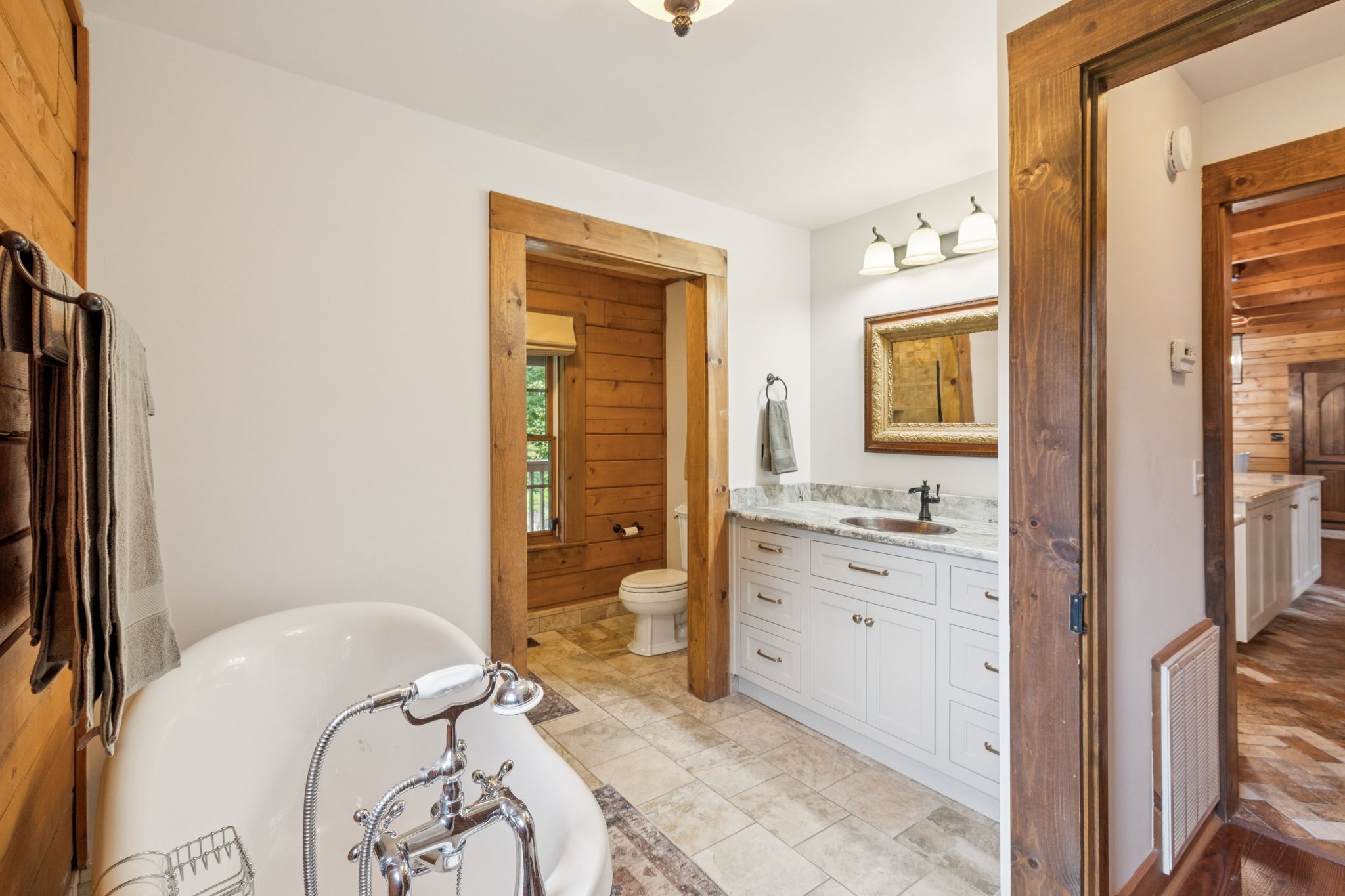 196 Moore Road Westpoint, TN 38486 - Photo 30 of 89 a spacious bedroom with a bed and a window