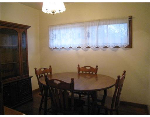 56933 Oak Road South Bend, IN 46619 - Photo 3 of 12 Gallery Image 3