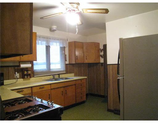 56933 Oak Road South Bend, IN 46619 - Photo 4 of 12 Gallery Image 4