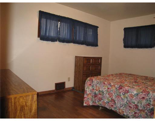 56933 Oak Road South Bend, IN 46619 - Photo 6 of 12 Gallery Image 6