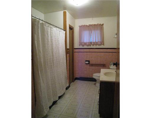 56933 Oak Road South Bend, IN 46619 - Photo 8 of 12 Gallery Image 8