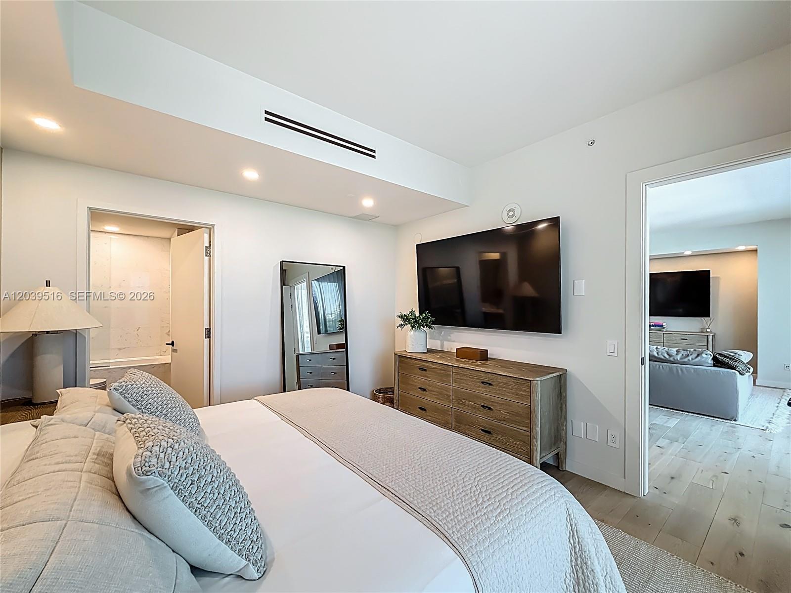 350 Ocean Drive, Unit 305N Key Biscayne, FL 33149 - Photo 15 of 43