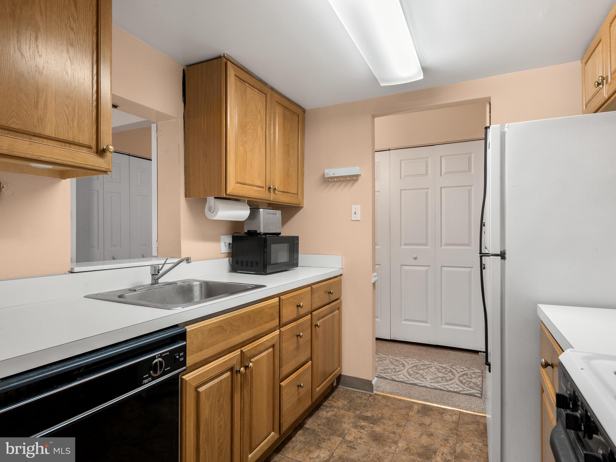 197 Drummers Lane Wayne, PA 19087 - Photo 14 of 28