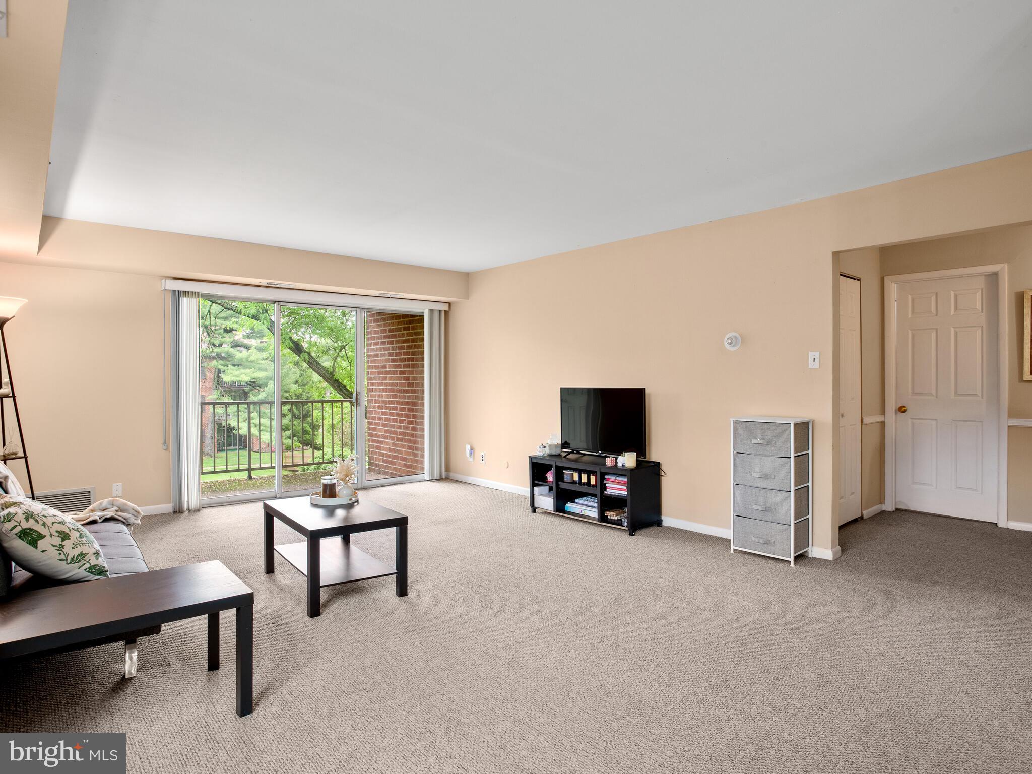 197 Drummers Lane Wayne, PA 19087 - Photo 5 of 28