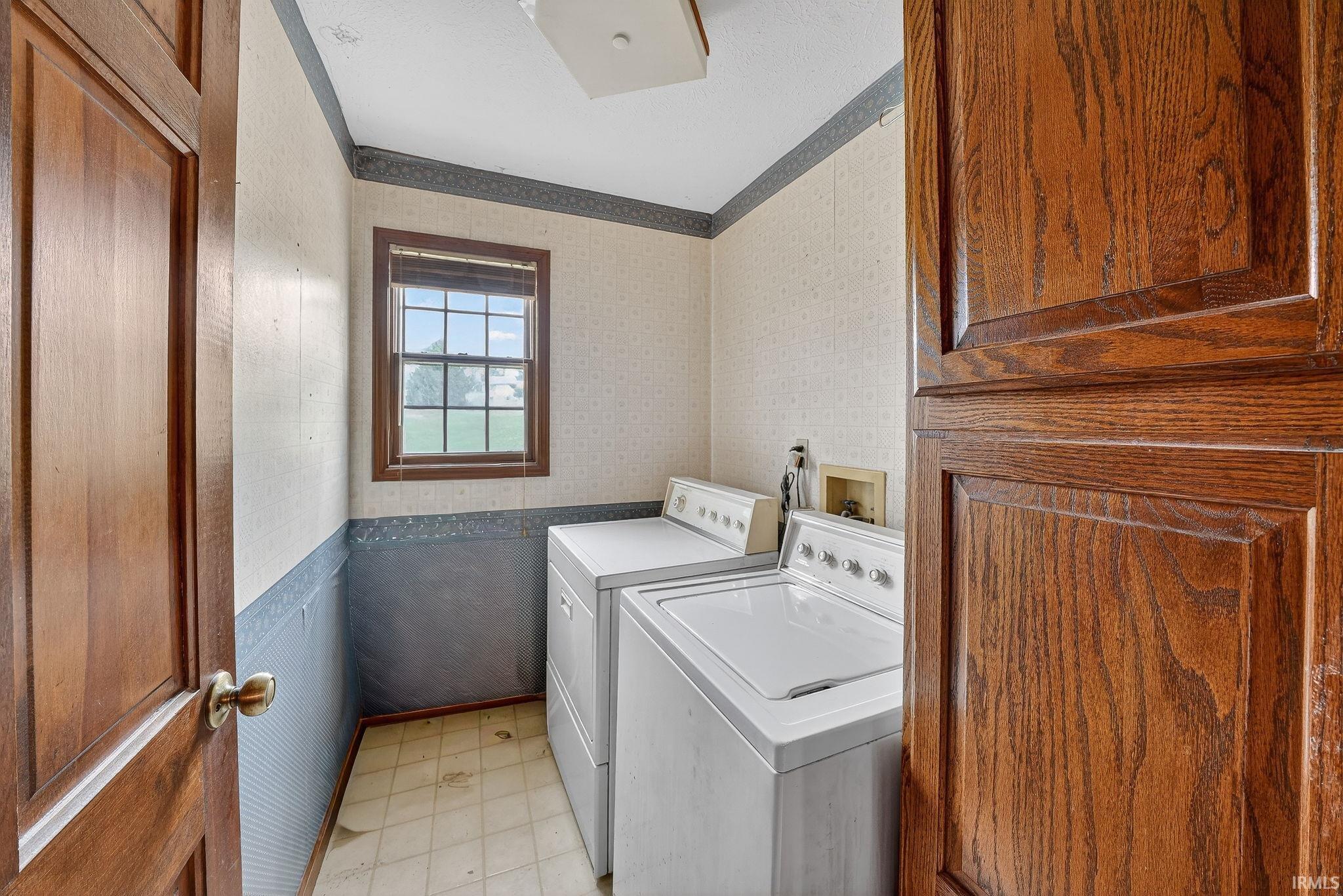 15533 Hunting Ridge Trail Granger, IN 46530 - Photo 16 of 36