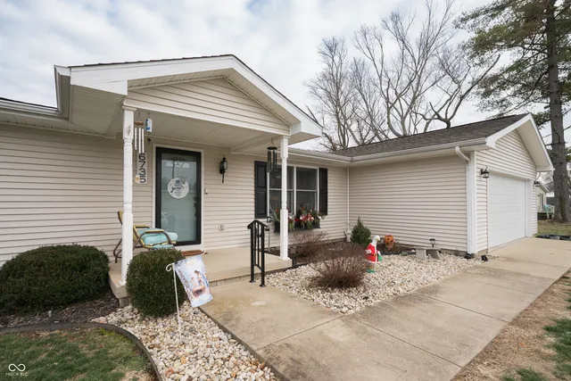 $199,500 | 6735 North Main Street, Freetown, IN 47235