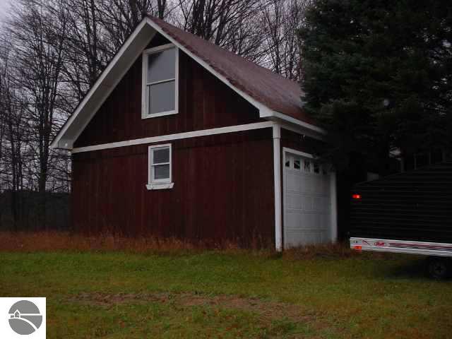 1501 South 21 1/2 Road Boon, MI 49618 - Photo 2 of 9 1642505-1.JPG