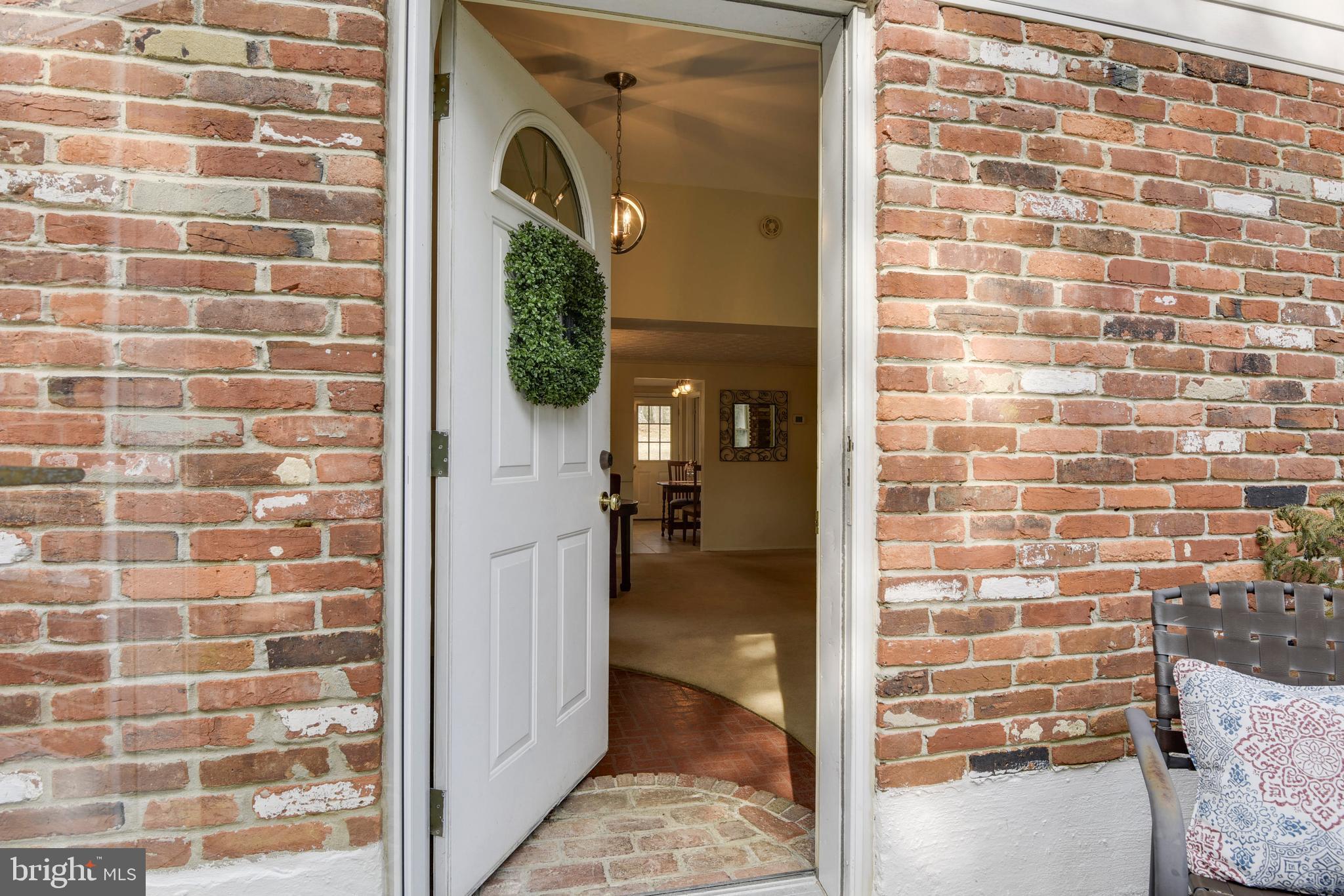 958 Shore Acres Road Arnold, MD 21012 - Photo 3 of 50 Come On In!