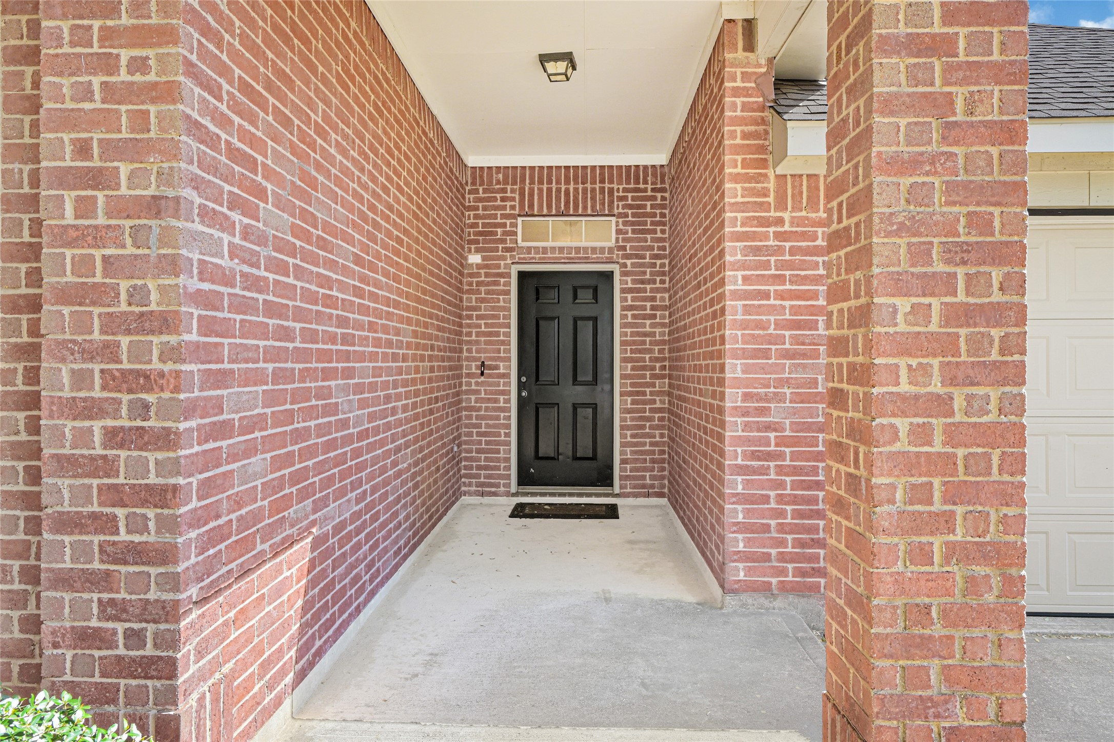 13408 Baron Hill Lane Rosharon, TX 77583 - Photo 2 of 23