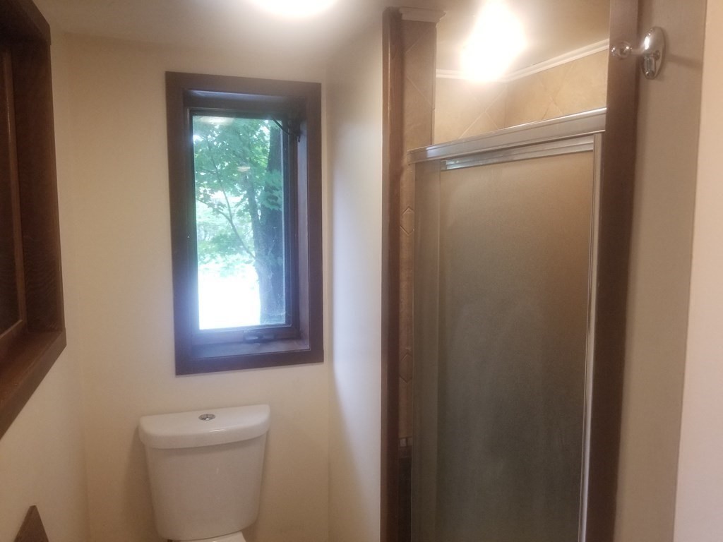 35 West Farms Road Northampton, MA 01062 - Photo 8 of 12
