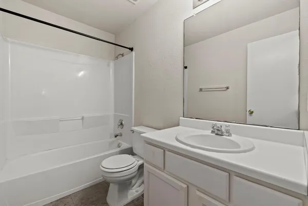 $1,800 | 1617 Nichole Woods Drive, Houston, TX 77047