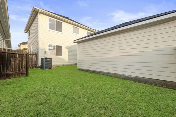 $1,800 | 1617 Nichole Woods Drive, Houston, TX 77047